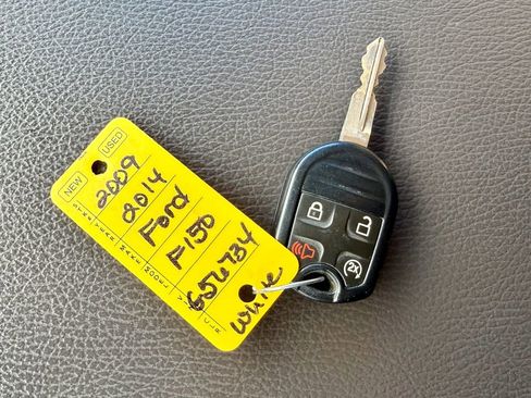 Used 2014 Ford F150 Lariat w/ Lariat Chrome Package image 34