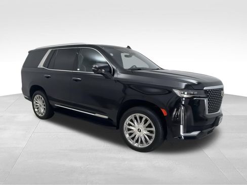 Used 2023 Cadillac Escalade Premium Luxury AWD/4WD image 2