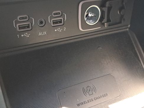 Used 2025 Jeep Grand Cherokee Altitude image 27