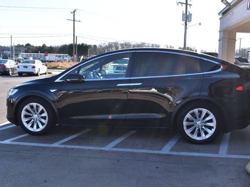 Used 2016 Tesla Model X 75D image 5
