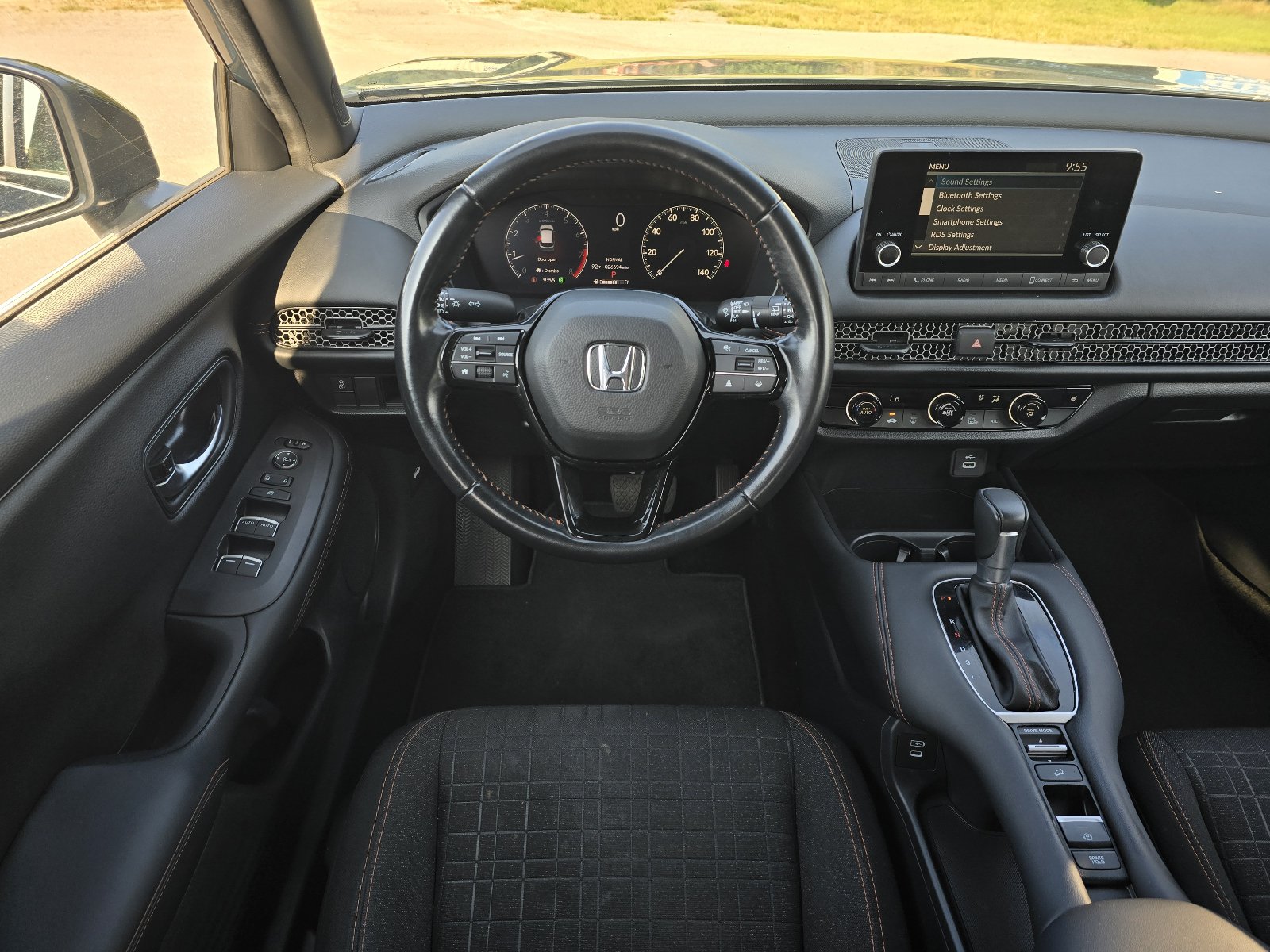 Used 2025 Honda HR-V Sport image 14