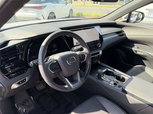 Used 2025 Lexus RX 350h AWD/4WD image 5