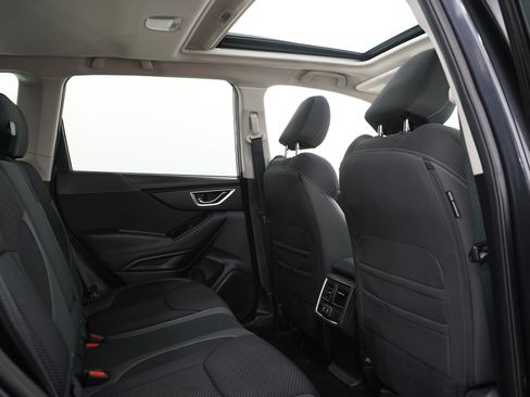 Used 2019 Subaru Forester Premium image 12