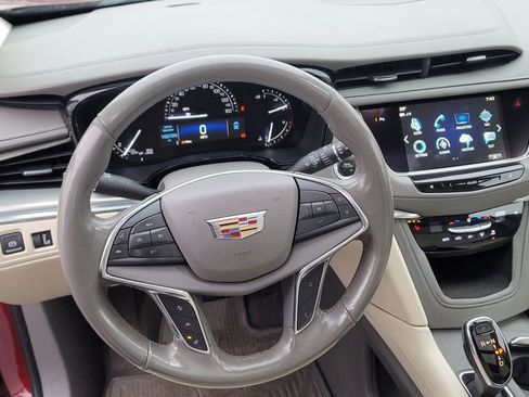 Used 2019 Cadillac XT5 Luxury image 20
