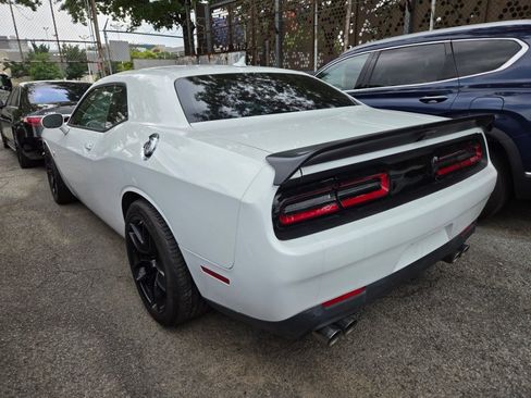 Used 2017 Dodge Challenger R/T Scat Pack RWD image 6
