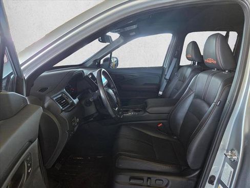 Used 2025 Honda Ridgeline TrailSport image 10