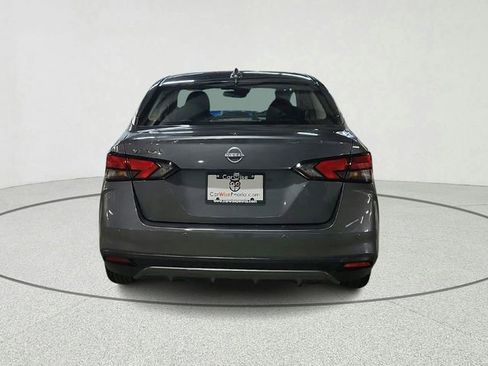 Used 2025 Nissan Versa SV image 3