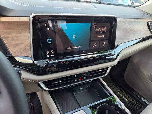 Used 2024 Volkswagen Atlas SE FWD image 23