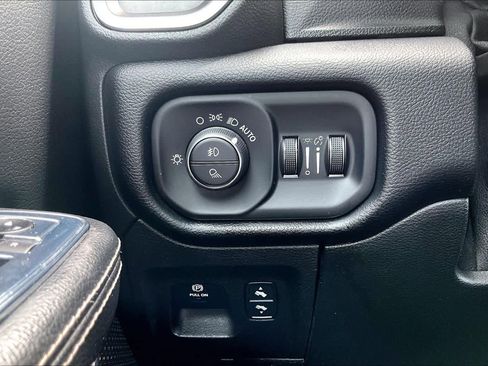 Used 2021 RAM 1500 Laramie w/ Sport Appearance Package image 34