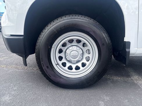 New 2026 Chevrolet Silverado 1500 W/T w/ WT Value Package AWD/4WD image 18