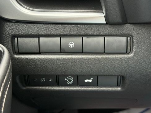 New 2026 Nissan Rogue SV image 30