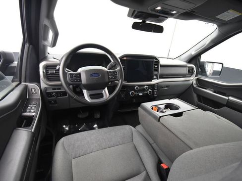 Used 2025 Ford F150 XLT w/ Equipment Group 301A Standard image 11