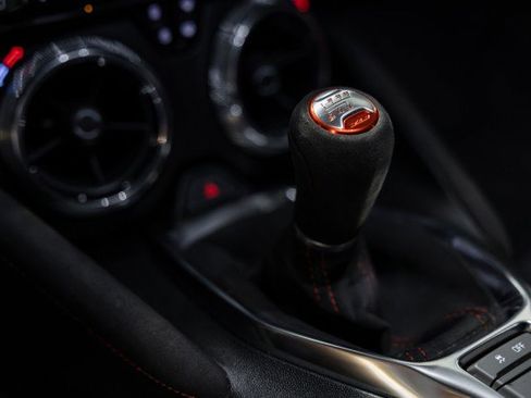 Used 2018 Chevrolet Camaro ZL1 image 25