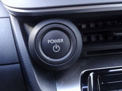 Used 2024 Toyota Prius LE image 15