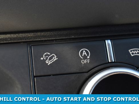 Used 2025 Land Rover Defender 110 S image 20