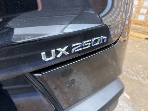 Used 2019 Lexus UX 250h image 24