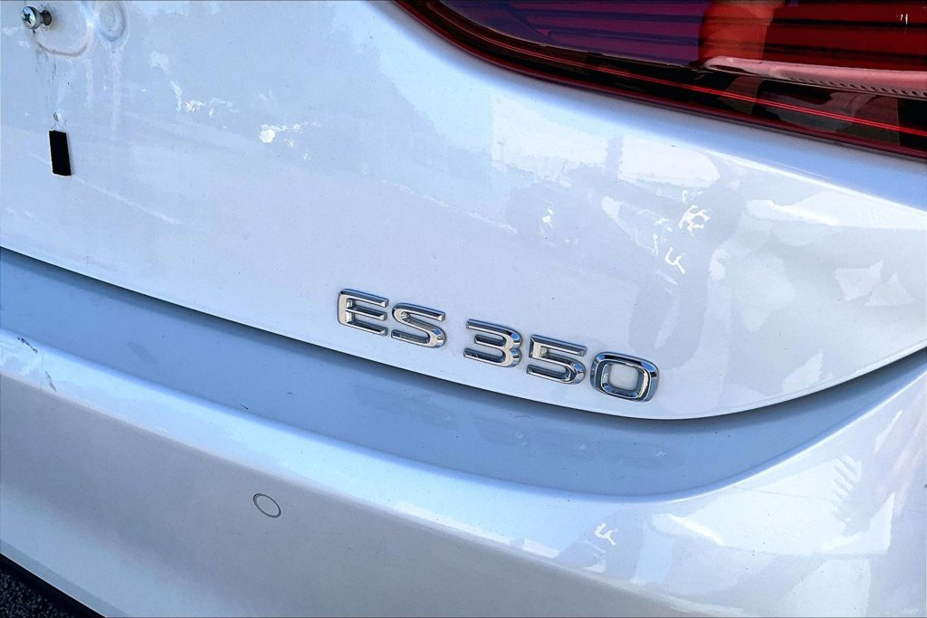 Used 2024 Lexus ES 350 w/ Premium Package FWD image 5
