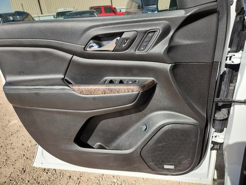 Used 2023 GMC Acadia Denali FWD image 13