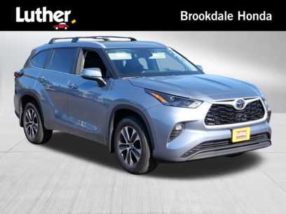 Used 2024 Toyota Highlander XLE