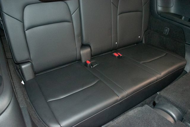 Used 2026 Nissan Pathfinder SL AWD/4WD image 13