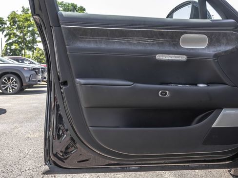 Used 2023 Genesis G90 3.5T AWD/4WD image 34