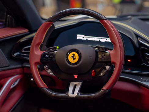 Used 2025 Ferrari Purosangue AWD/4WD image 34