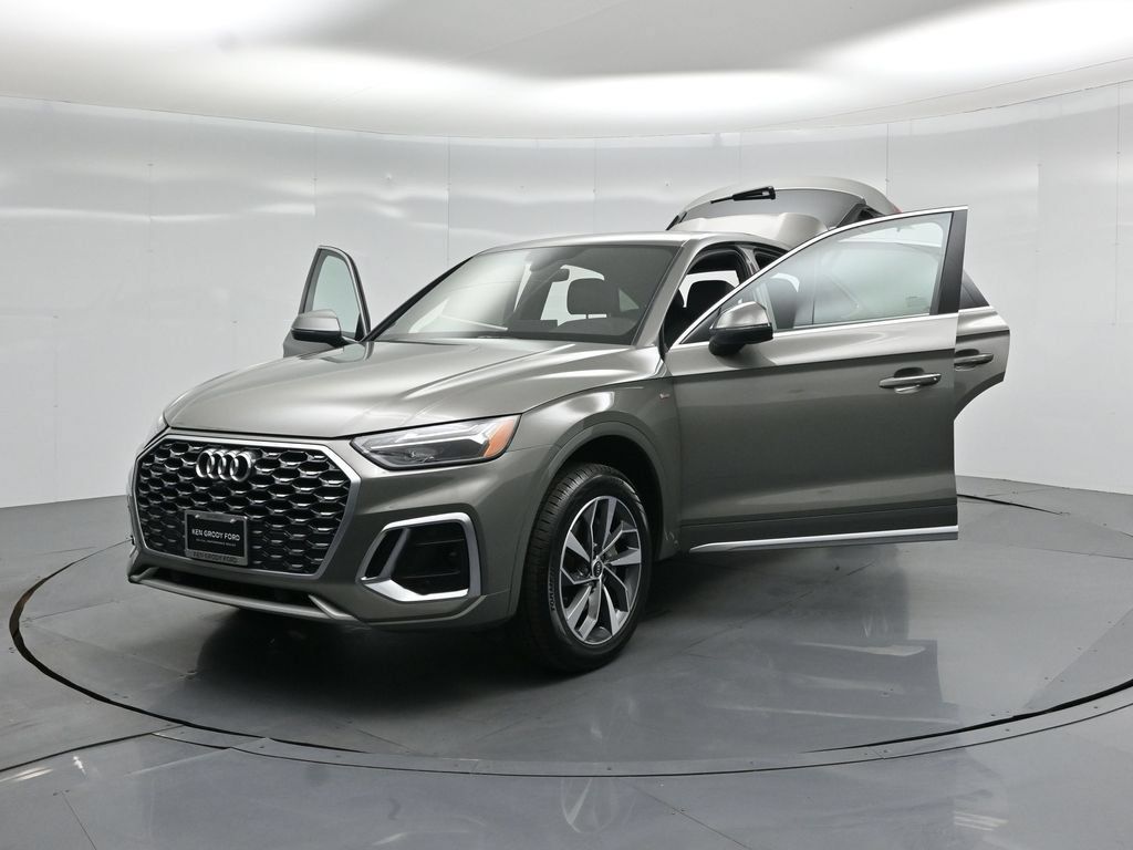 Used 2023 Audi Q5 2.0T Premium w/ Convenience Package AWD/4WD image 34