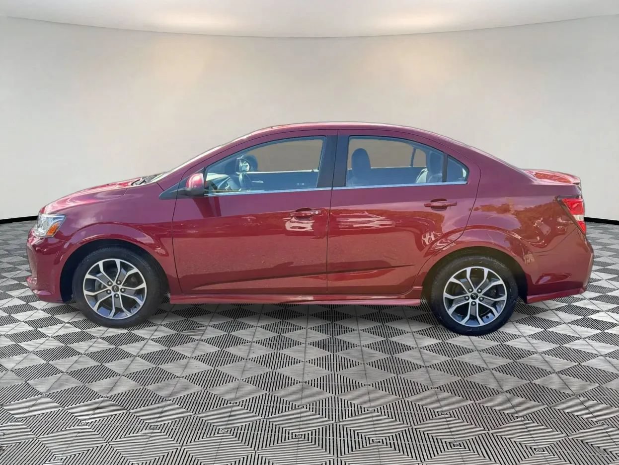 Used 2020 Chevrolet Sonic LT w/ Convenience Package FWD image 4