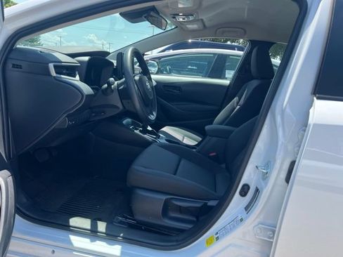 Used 2026 Toyota Corolla LE w/ LE Premium Package FWD image 6