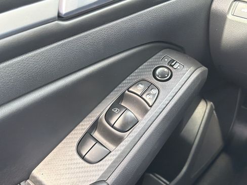 Used 2022 Nissan Altima 2.5 SV FWD image 13