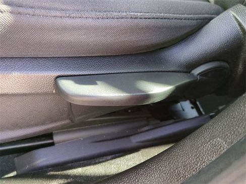 Used 2014 Chevrolet Cruze LS image 20