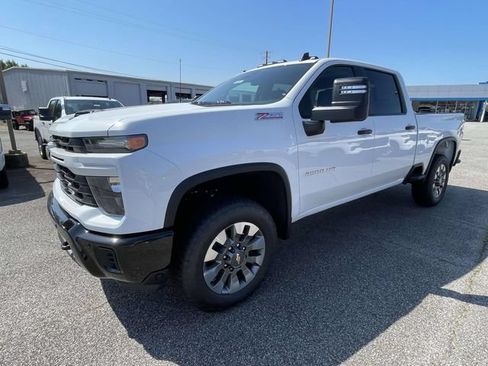 New 2026 Chevrolet Silverado 2500 Custom w/ Custom Value Package AWD/4WD image 7