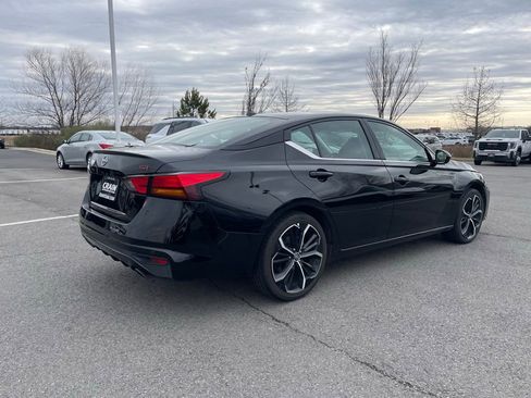 Used 2024 Nissan Altima 2.5 SR image 8