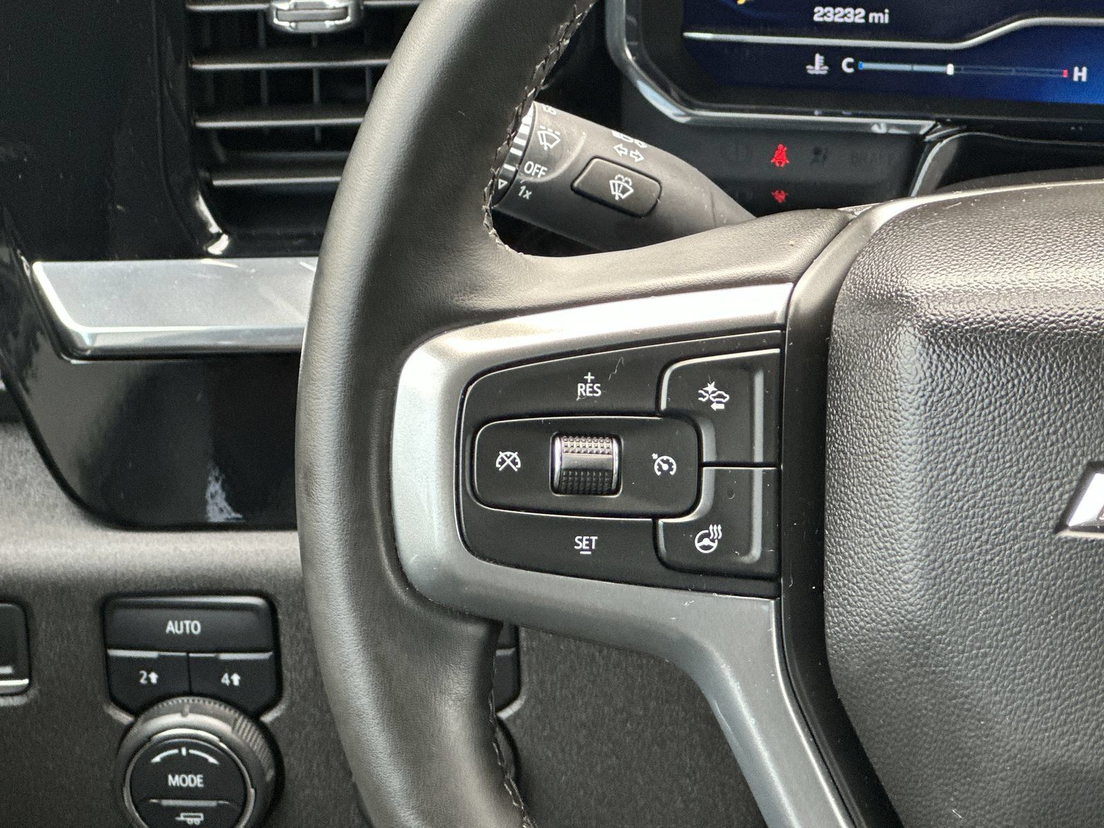Used 2024 Chevrolet Silverado 1500 LT AWD/4WD image 20