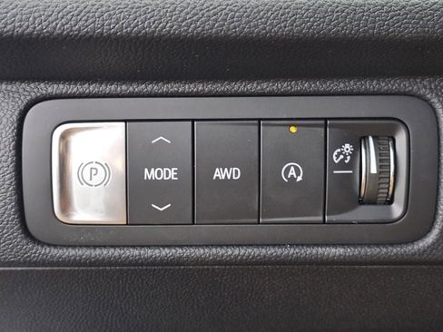 New 2026 Chevrolet Traverse LT w/ Midnight/Sport Edition image 16