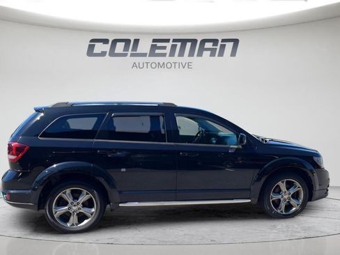 Used 2017 Dodge Journey Crossroad FWD image 4