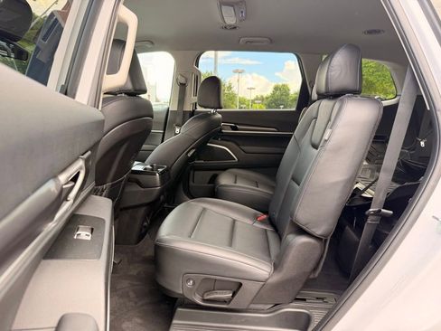 Used 2023 Kia Telluride S FWD image 13