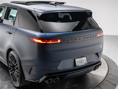 Used 2025 Land Rover Range Rover Sport SV Edition Two image 37