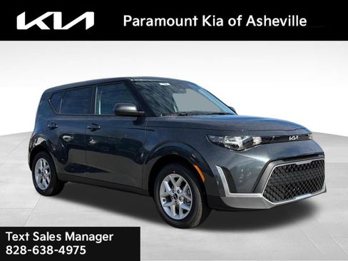 New 2025 Kia Soul LX image 1