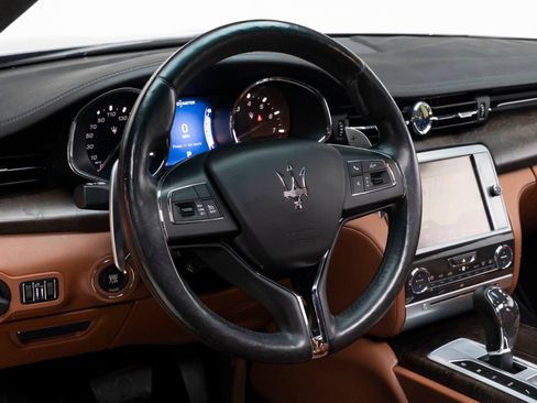 Used 2014 Maserati Quattroporte GTS RWD image 19