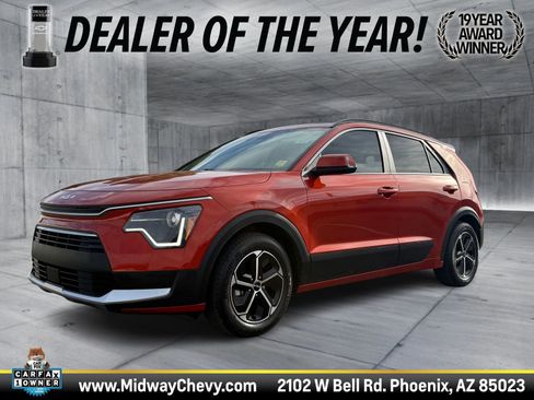 Used 2023 Kia Niro EX image 1