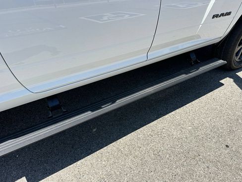 New 2026 RAM 2500 Laramie AWD/4WD image 16