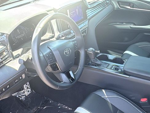 Used 2026 Toyota Camry SE FWD image 24
