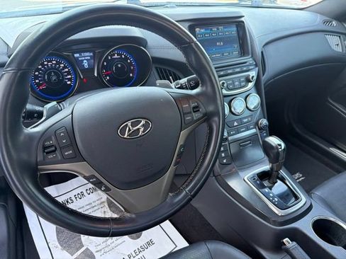 Used 2013 Hyundai Genesis 3.8 RWD image 24