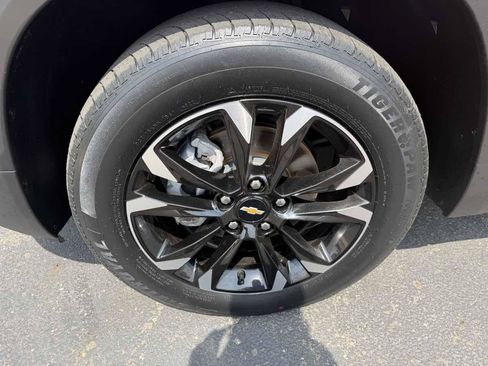 Used 2021 Chevrolet TrailBlazer LT w/ Premium Seating Package AWD/4WD image 8