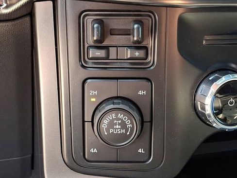Used 2024 Ford F150 Lariat w/ Equipment Group 502A High AWD/4WD image 25