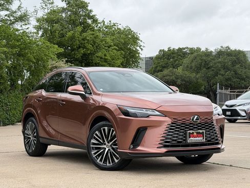 Used 2023 Lexus RX 350 Premium Plus w/ Cold Area Package FWD image 2