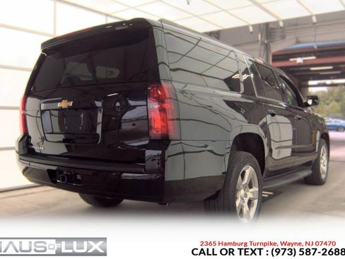 Used 2018 Chevrolet Suburban LT AWD/4WD image 9