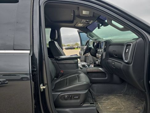 Used 2020 GMC Sierra 2500 Denali w/ Denali Ultimate Package AWD/4WD image 14