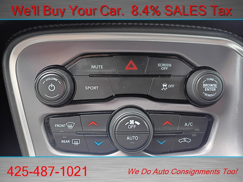 Used 2019 Dodge Challenger SXT RWD image 27